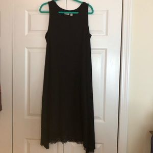 Sleeveless black maxi dress